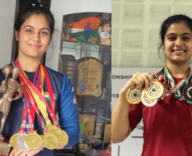 Manu_Bhaker_Happy_With_Medals