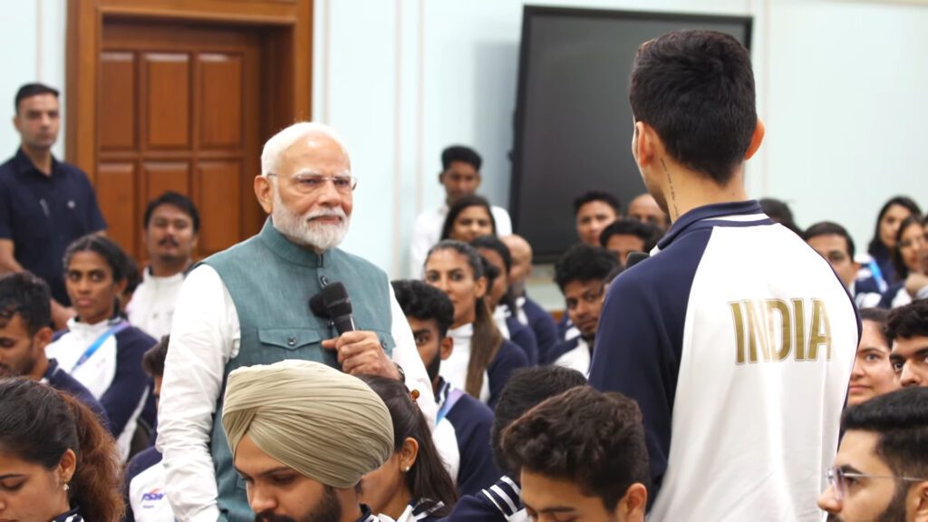 PM Modi Interacting With Lakshya and Paris Olympics Indian Contingent